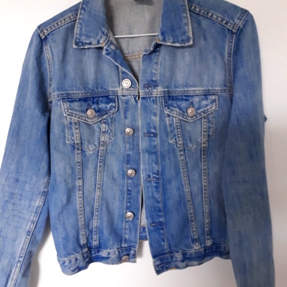 Jean Jacket - Picture 1 of 6